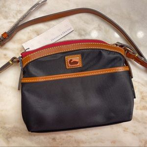Dooney & Bourke Cross body bag